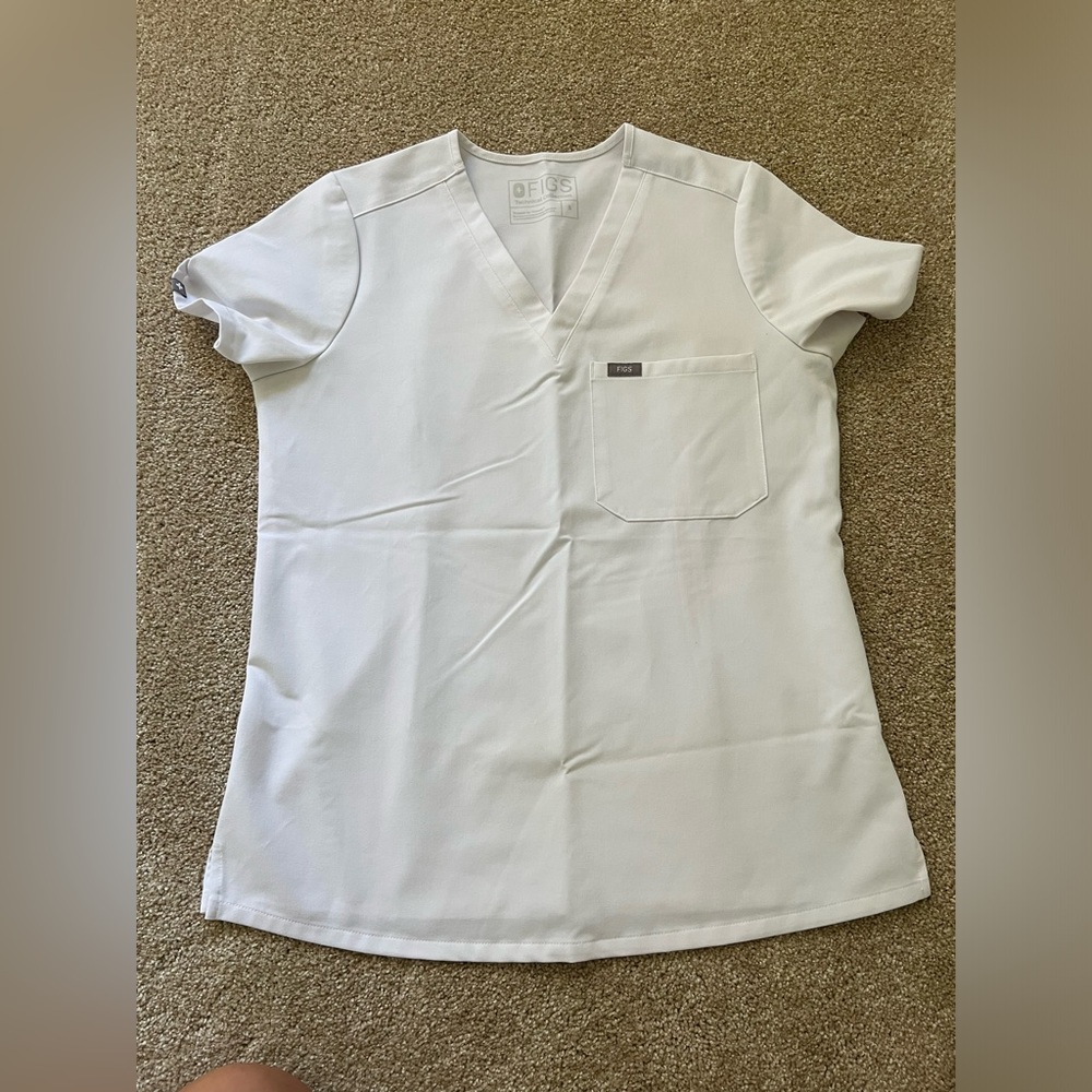FIGS Casma Three Pocket Top - S #2